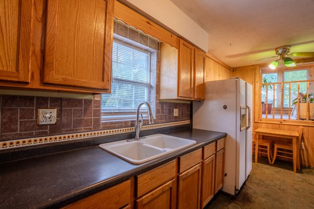 225 George Street, Hartford, IA 50118