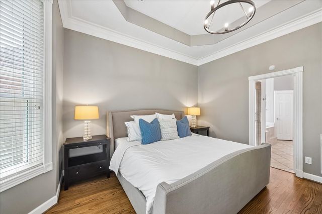 7923 N Wellington Court, Houston, TX 77055