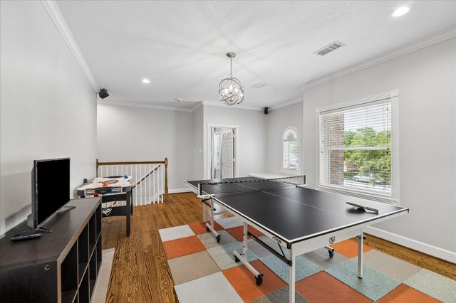 7923 N Wellington Court, Houston, TX 77055