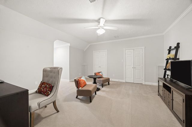 7923 N Wellington Court, Houston, TX 77055