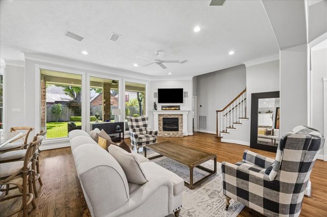 7923 N Wellington Court, Houston, TX 77055