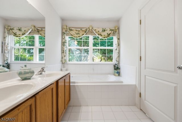 1503 Pisaniello Ct, South Plainfield Boro, NJ 07080