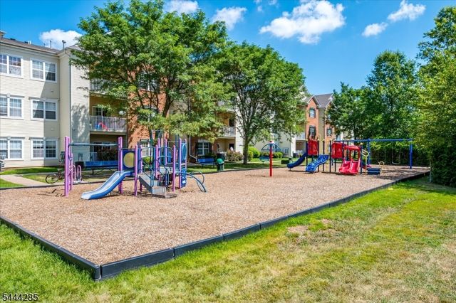 1503 Pisaniello Ct, South Plainfield Boro, NJ 07080