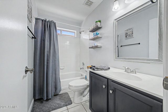 1052 N BOGLE Avenue, Chandler, AZ 85225