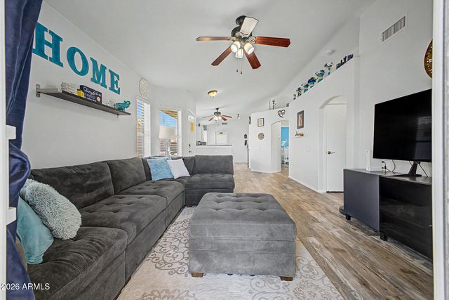 1052 N BOGLE Avenue, Chandler, AZ 85225