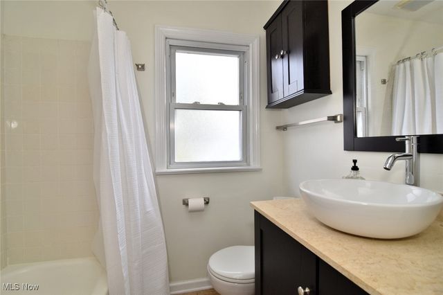 1575 Lander Road, Mayfield Heights, OH 44124