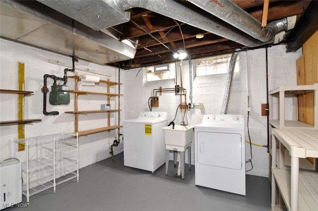 1575 Lander Road, Mayfield Heights, OH 44124