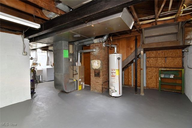 1575 Lander Road, Mayfield Heights, OH 44124