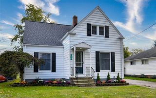 1575 Lander Road, Mayfield Heights, OH 44124