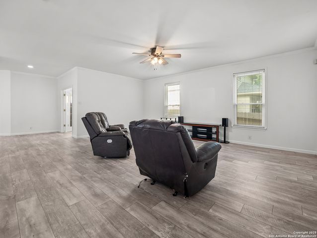 4631 Eldon Run, San Antonio, TX 78247