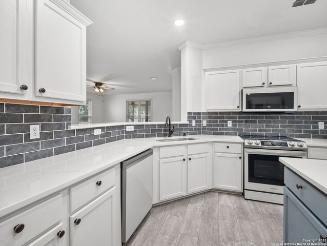 4631 Eldon Run, San Antonio, TX 78247