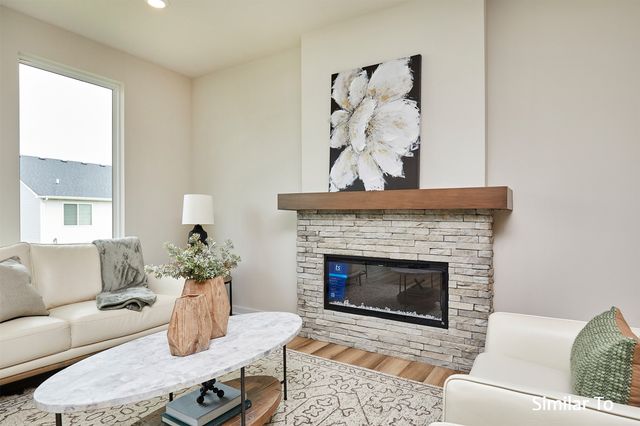 16611 Deerview Drive, Urbandale, IA 50323