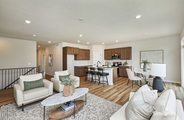 16611 Deerview Drive, Urbandale, IA 50323