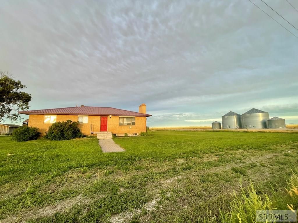 Image 2 of property listing at 2398 N 400 E, Monteview, ID 83435