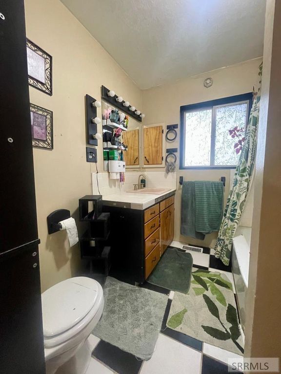 Image 32 of property listing at 2398 N 400 E, Monteview, ID 83435