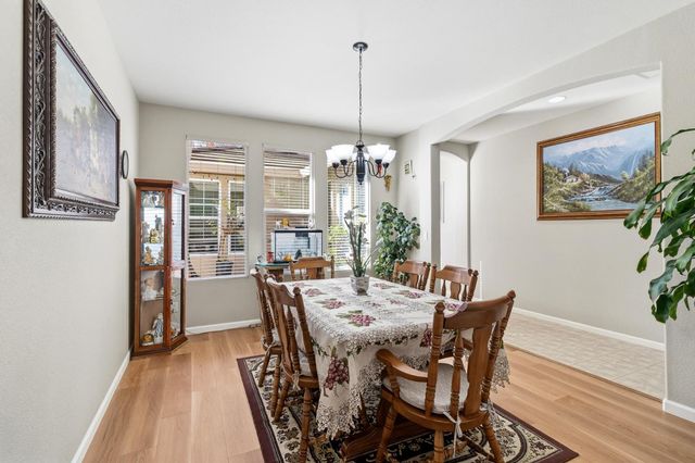 2857 MAYBROOK Dr, Sacramento, CA 95835