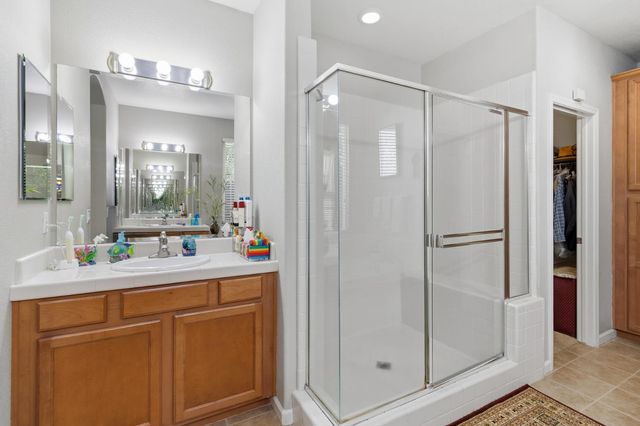 2857 MAYBROOK Dr, Sacramento, CA 95835