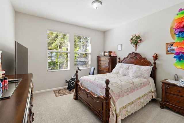 2857 MAYBROOK Dr, Sacramento, CA 95835