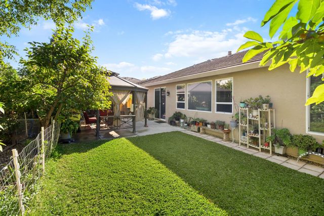 2857 MAYBROOK Dr, Sacramento, CA 95835