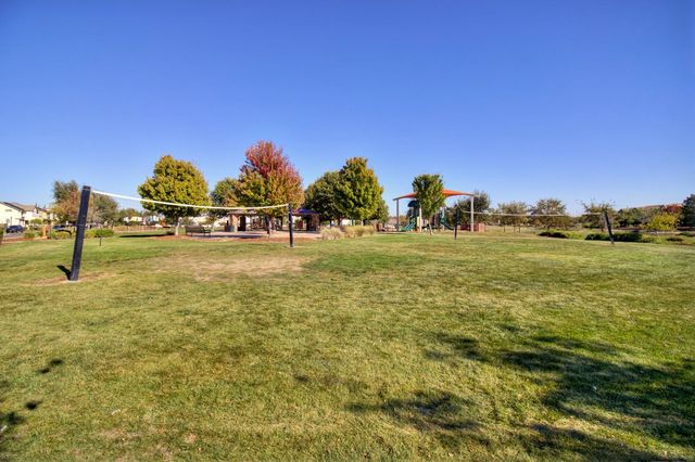 2857 MAYBROOK Dr, Sacramento, CA 95835