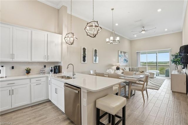 11851 Venetian Lagoon DR # 202, Fort Myers, FL 33913