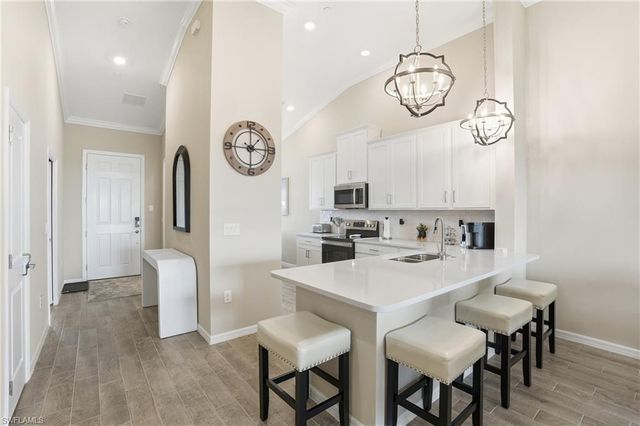 11851 Venetian Lagoon DR # 202, Fort Myers, FL 33913