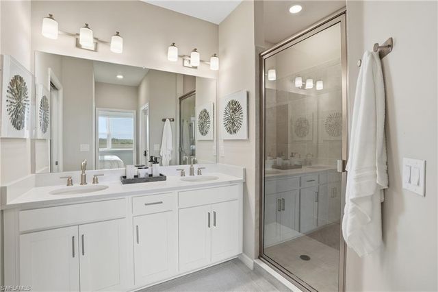 11851 Venetian Lagoon DR # 202, Fort Myers, FL 33913