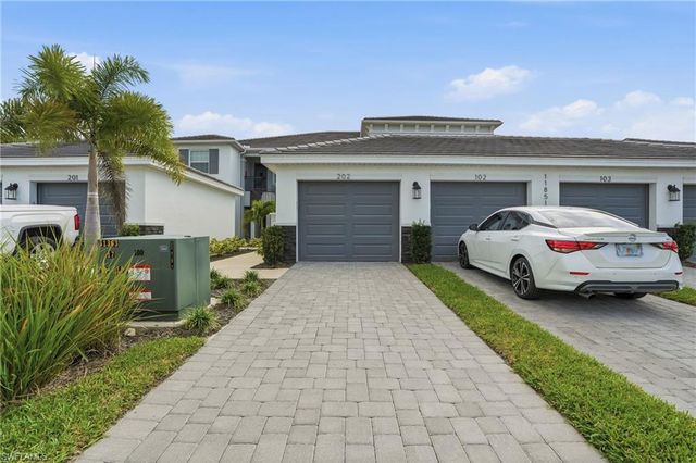 11851 Venetian Lagoon DR # 202, Fort Myers, FL 33913