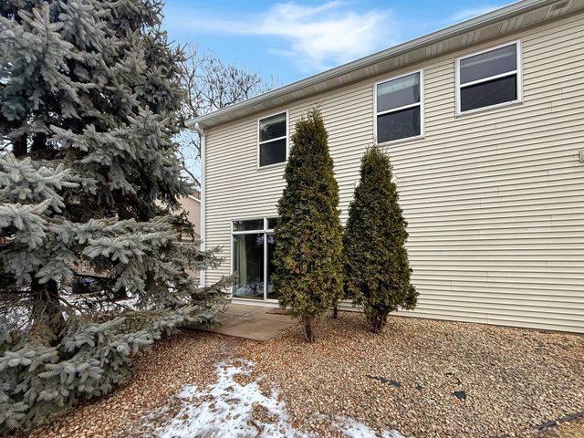 1411 131st Avenue NE, Blaine, MN 55449