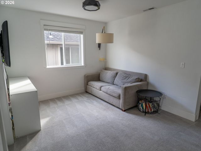 11870 Se HORSE TAIL FALLS Way, Happy Valley, OR 97086