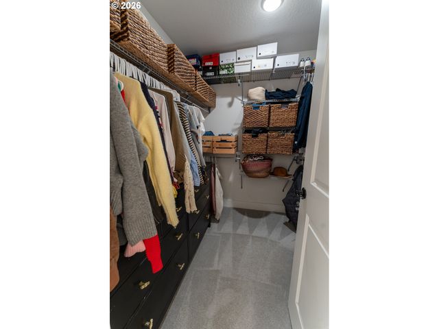 11870 Se HORSE TAIL FALLS Way, Happy Valley, OR 97086