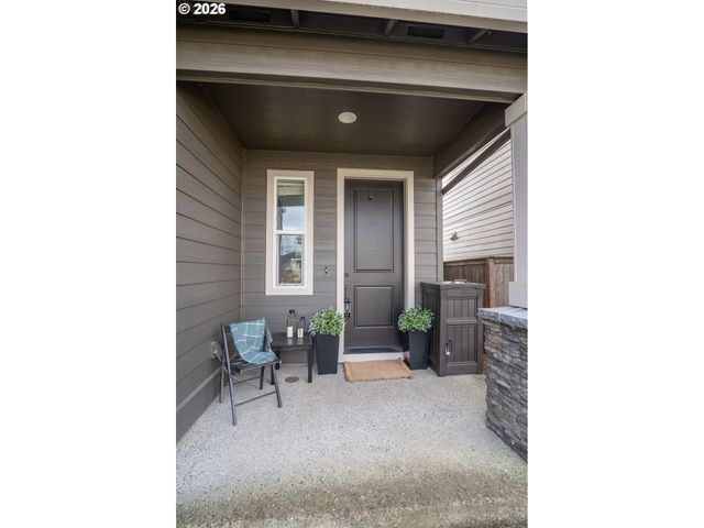 11870 Se HORSE TAIL FALLS Way, Happy Valley, OR 97086