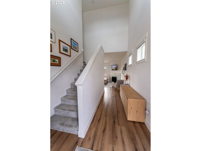 11870 Se HORSE TAIL FALLS Way, Happy Valley, OR 97086