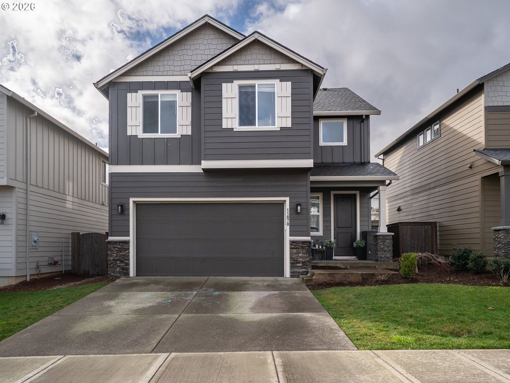 11870 Se HORSE TAIL FALLS Way, Happy Valley, OR 97086