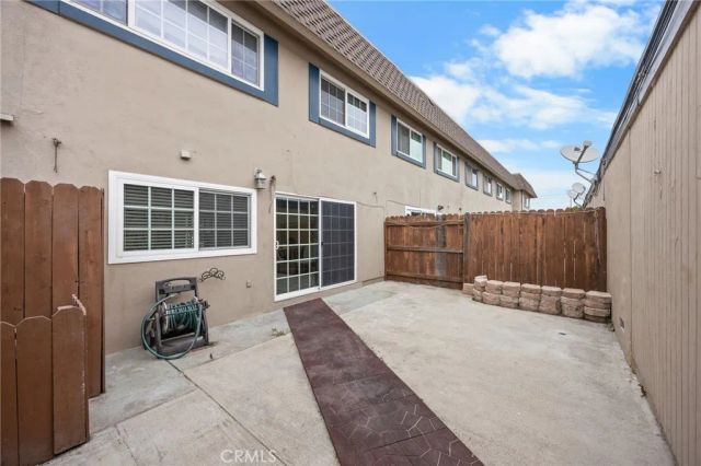 4469 Larwin Ave, Cypress, CA 90630