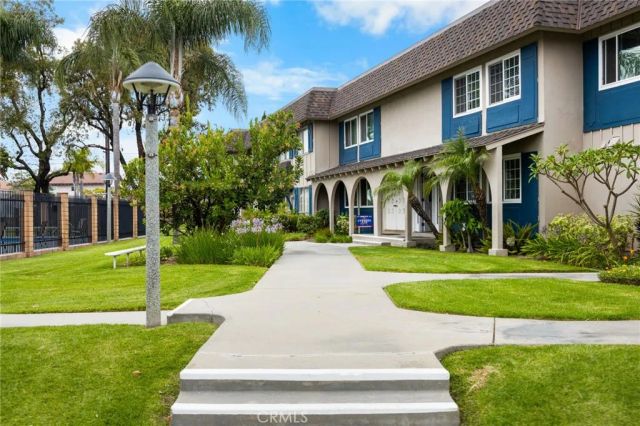 4469 Larwin Ave, Cypress, CA 90630