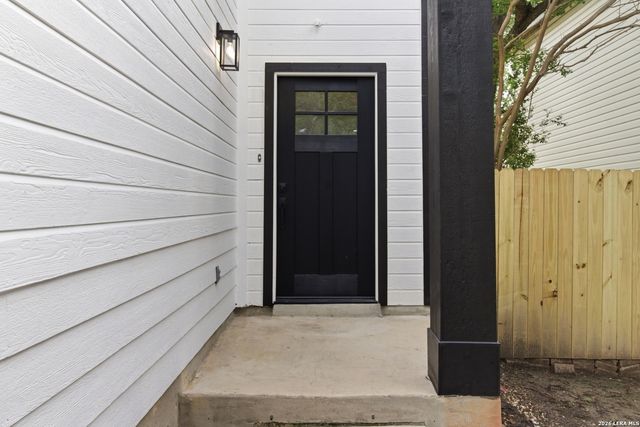 6619 BARTON ROCK RD, San Antonio, TX 78239