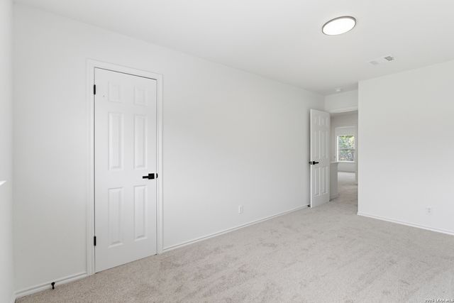 6619 BARTON ROCK RD, San Antonio, TX 78239