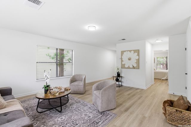 6619 BARTON ROCK RD, San Antonio, TX 78239