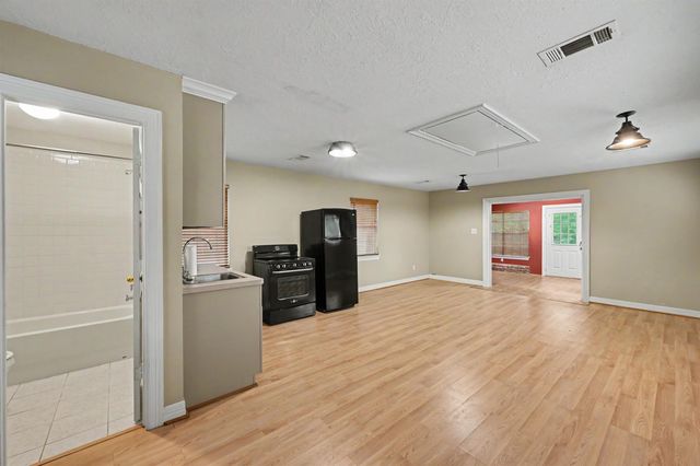 23 Amherst Court, Conroe, TX 77304