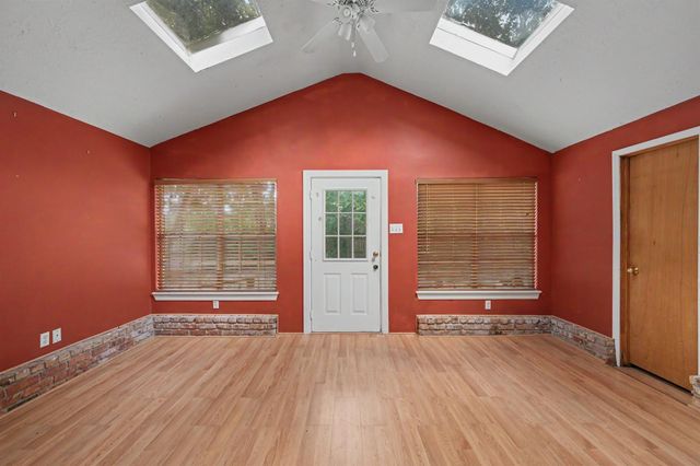 23 Amherst Court, Conroe, TX 77304