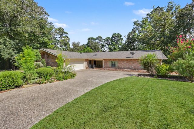 23 Amherst Court, Conroe, TX 77304
