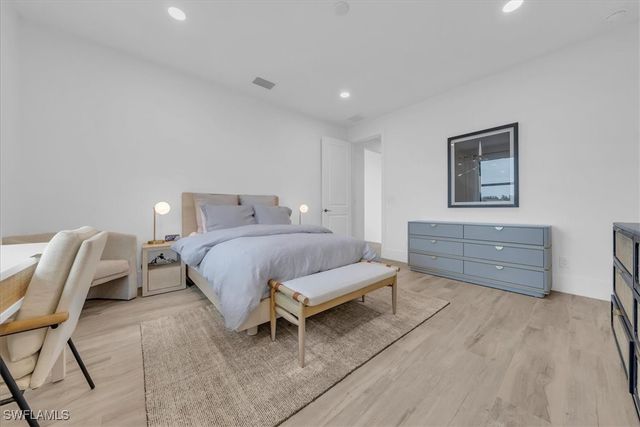 18018 Greenwood DR, Naples, FL 34114