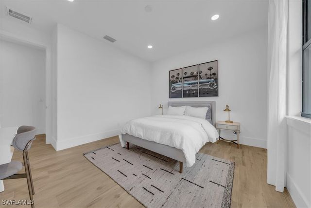 18018 Greenwood DR, Naples, FL 34114