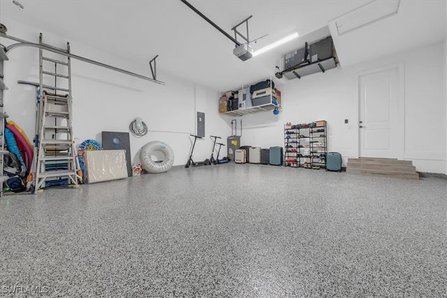 18018 Greenwood DR, Naples, FL 34114