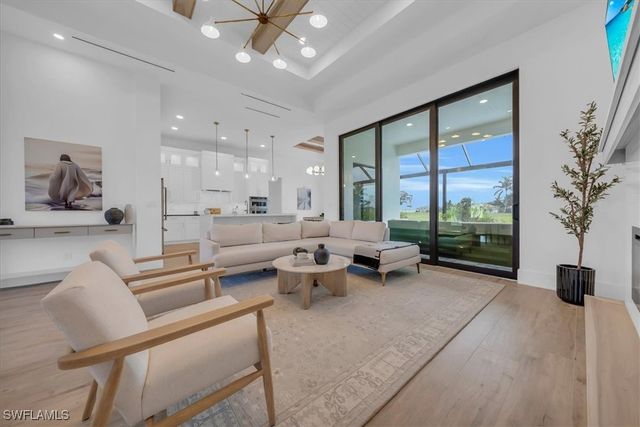 18018 Greenwood DR, Naples, FL 34114