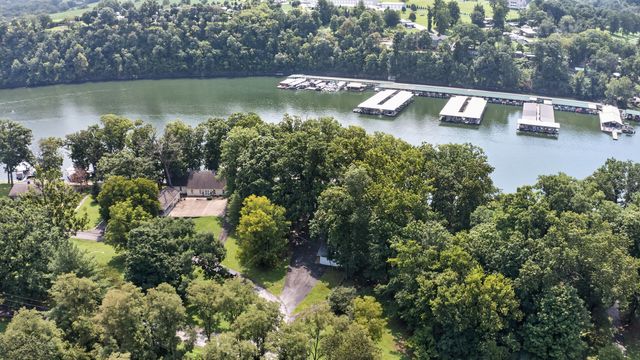 656 Chimney Rock Road, Harrodsburg, KY 40330
