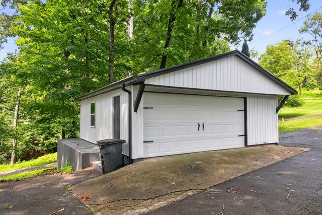 656 Chimney Rock Road, Harrodsburg, KY 40330