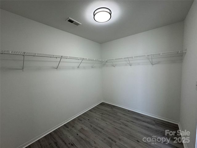 9019 Newfield Street, Charlotte, NC 28216