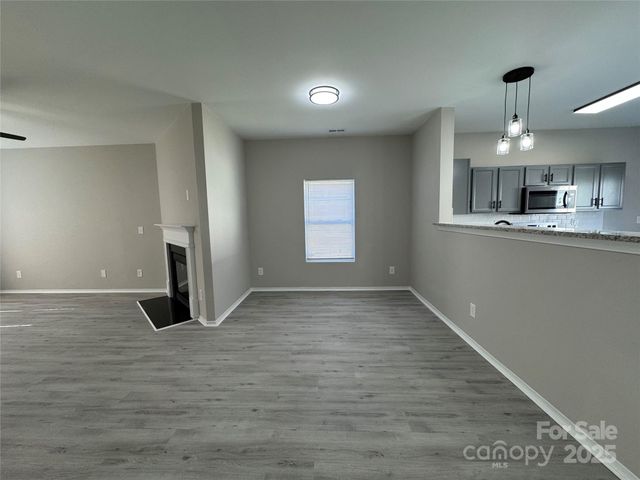 9019 Newfield Street, Charlotte, NC 28216